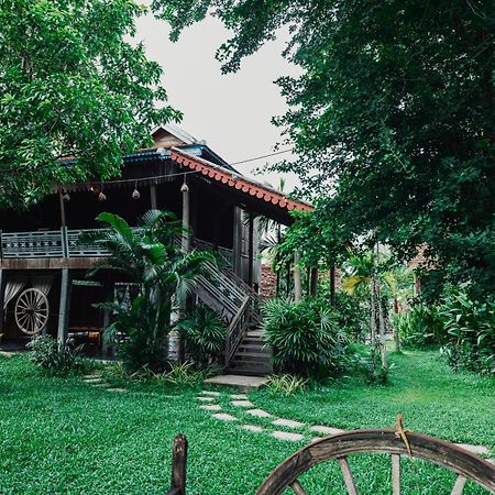 Phum Khmer Lodge - Village Cambodian Eco-Lodge Σιέμ Ρέαπ Εξωτερικό φωτογραφία
